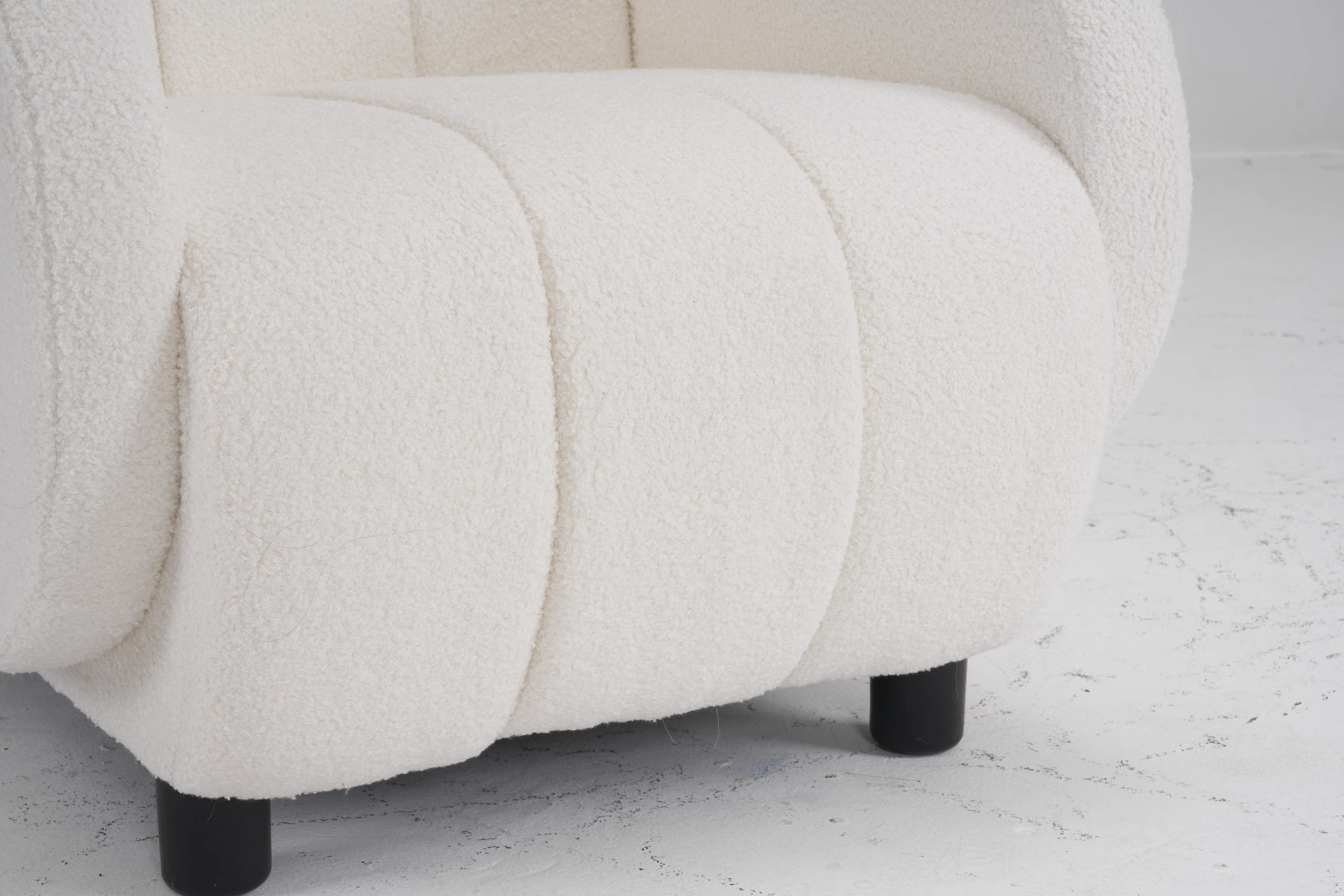 Modern Fabric Upholstered Armchair with Upholstered Reading Chair, Single Sofa, Living Room, Bedroom, Bed, Office Lounge Club Chair, Teddy Velvet